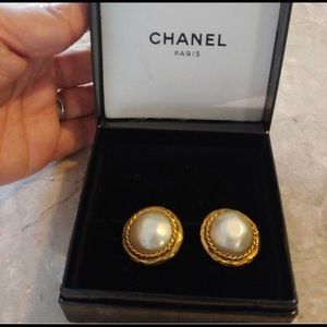 Authentic CHANEL vintage earrings.